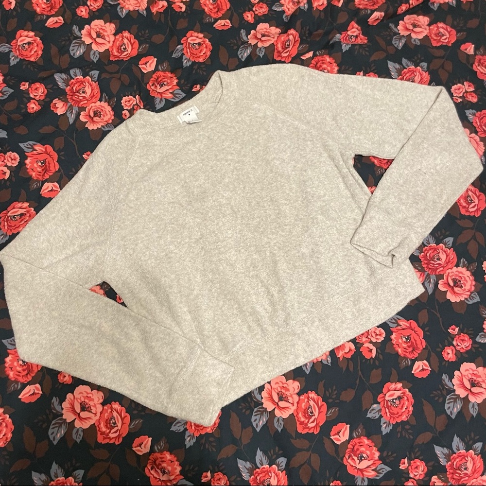 Fuzzy cropped sweater